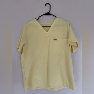 Figs Men’s V-Neck Top - Pale Yellow